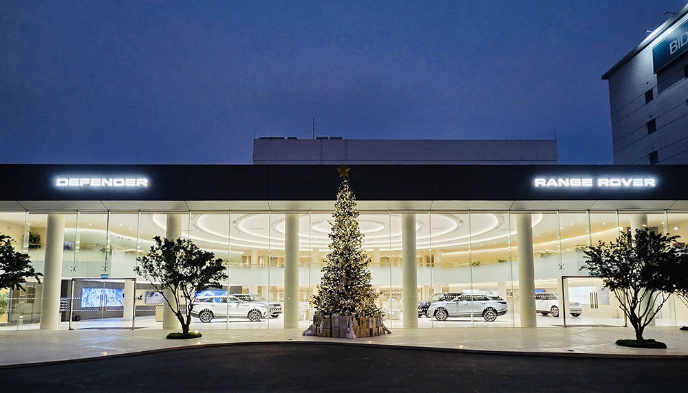 Showroom Land Rover Hà Nội chính hãng tại 467 Nguyễn Văn Linh, Long Biên.