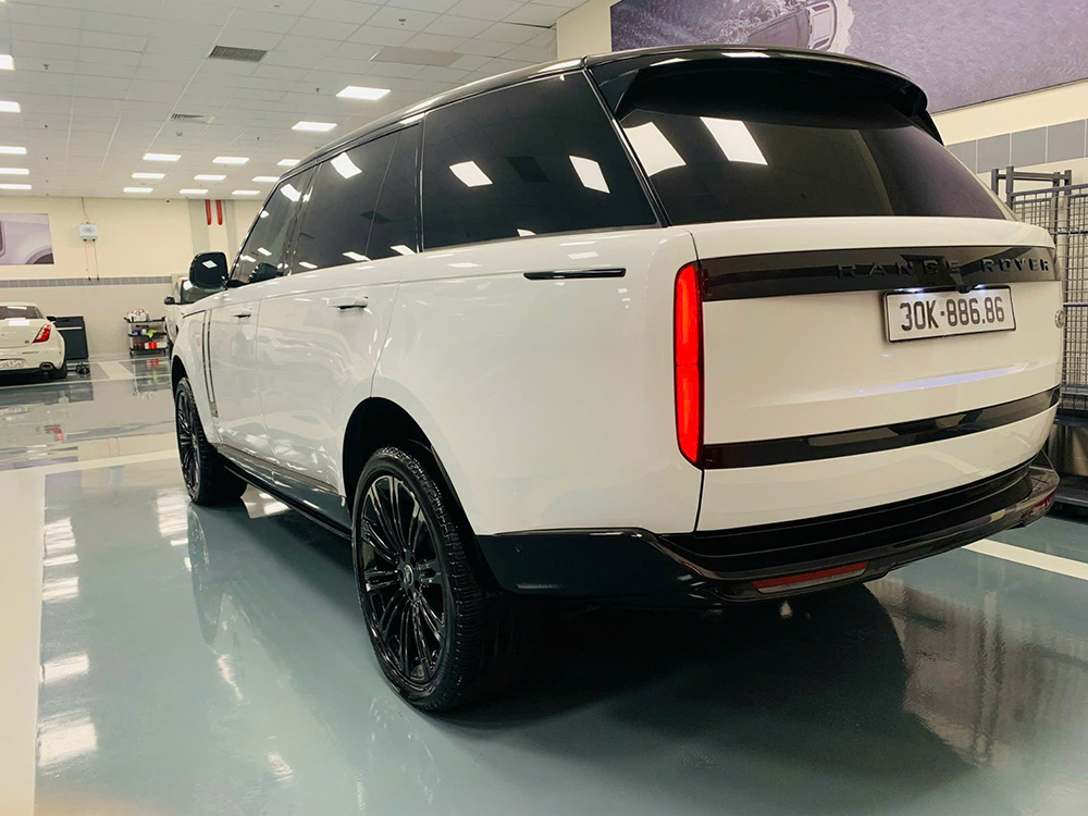 dau-gia-bien-so-dep-range-rover-hanoi 