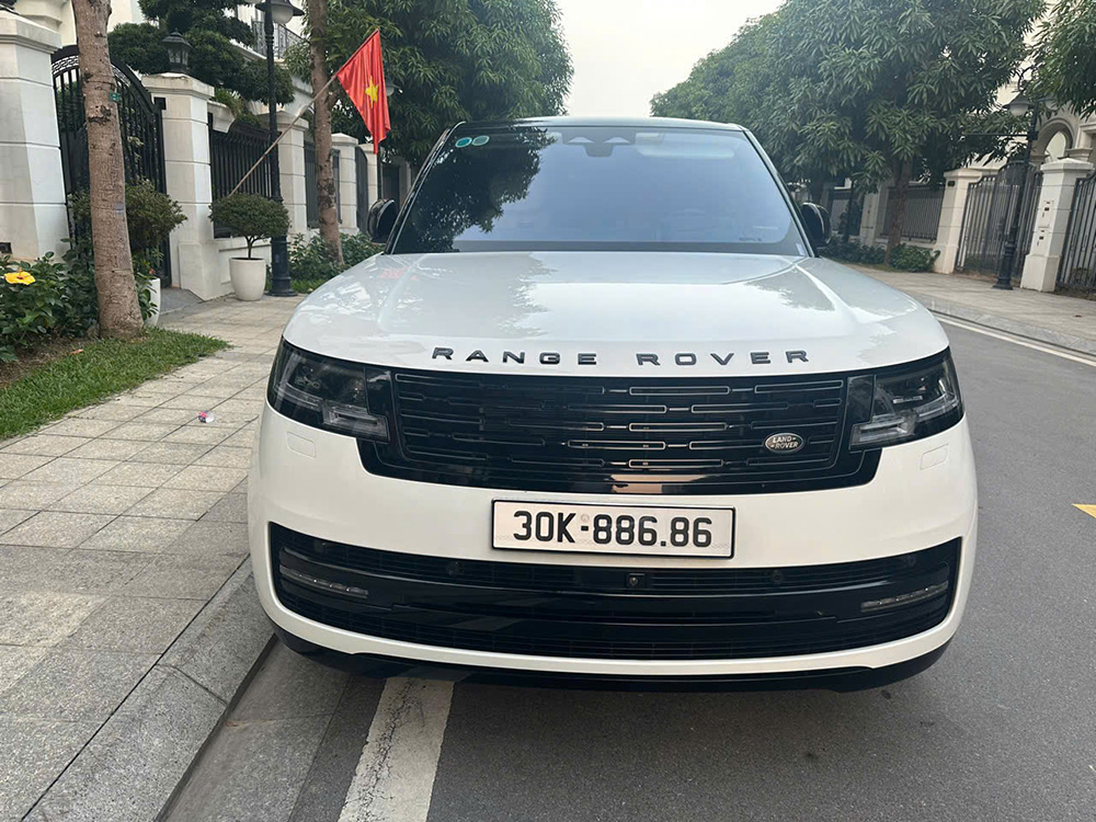 dau-gia-bien-so-dep-range-rover-hanoi 
