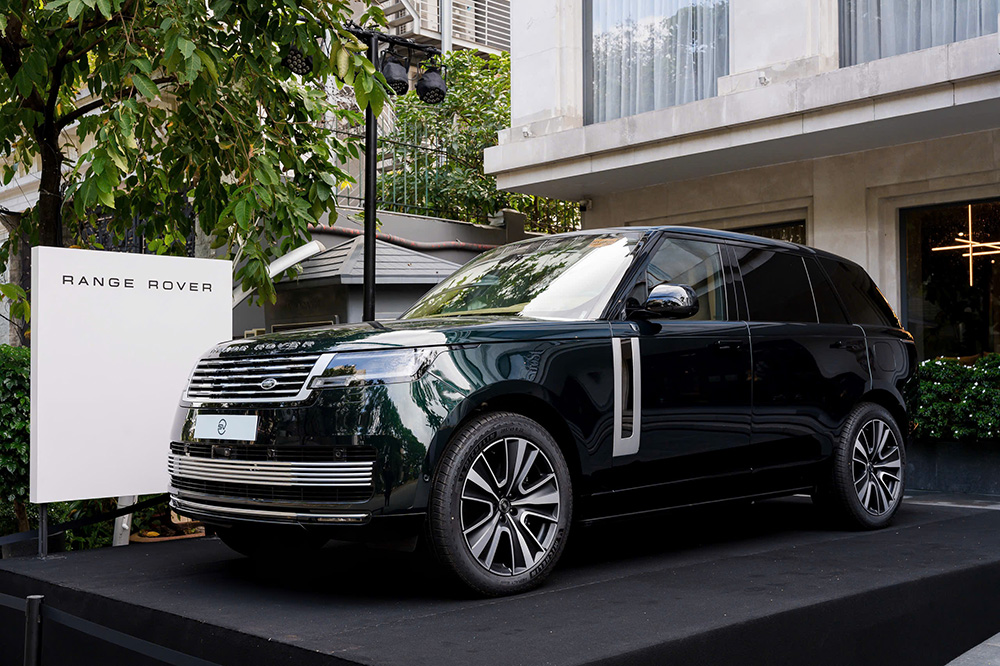 Range Rover SV PHEV 2026