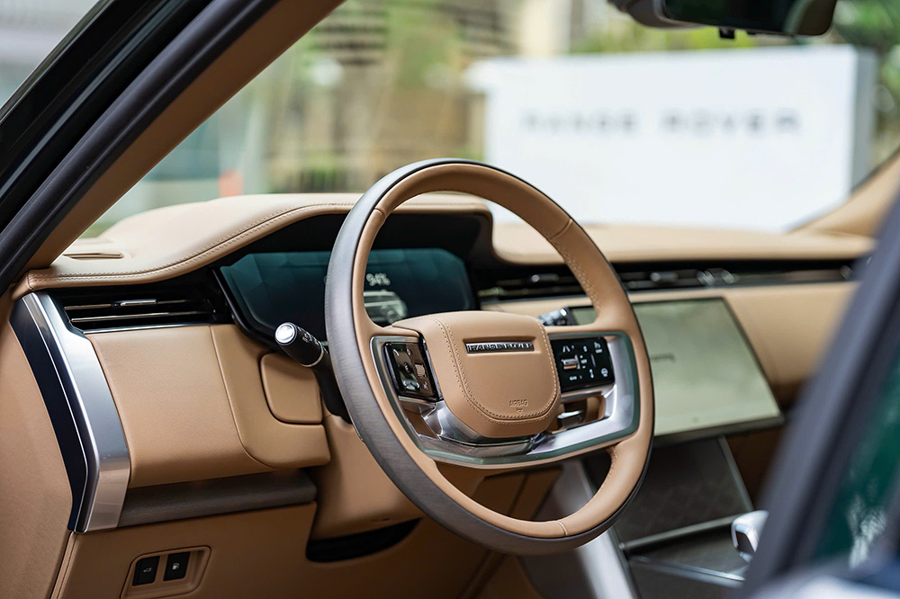 nội thất Range Rover SV PHEV 2026