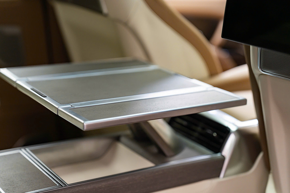 nội thất Range Rover SV PHEV 2026