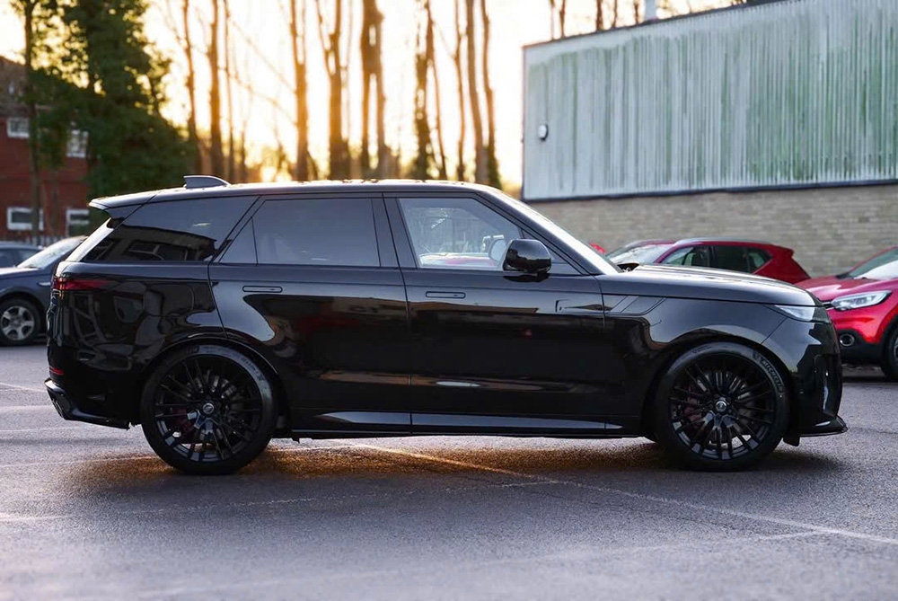 Đánh Giá Range Rover Sport SV 2026: Quái Thú 