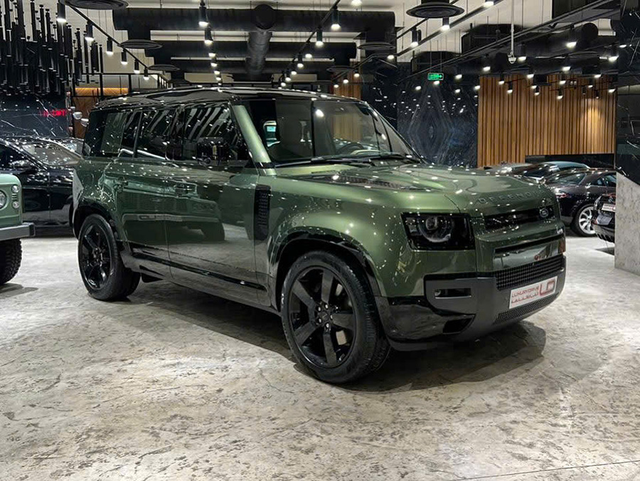 Land Rover Defender 2026